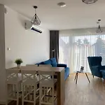 Rasmus לינה וארוחת בוקר 4*
