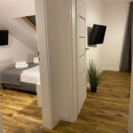 לינה וארוחת בוקר Rasmus קולובז'ג